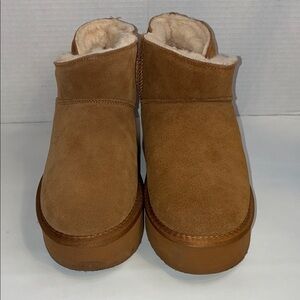 BearPaw Women's Tan Suede Winter Boots